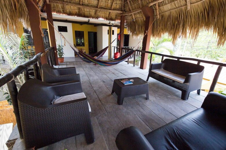 Hotel Papaya's Lodge