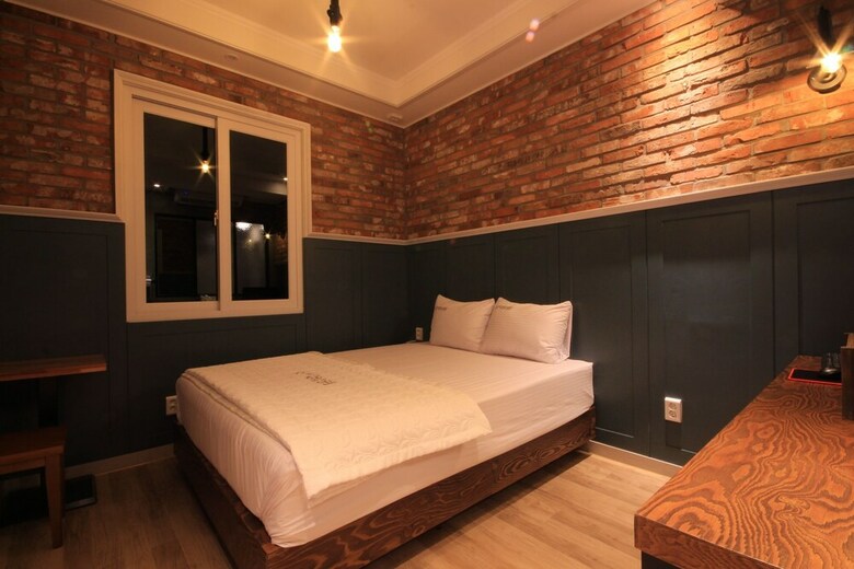 Boutique Hotel May
