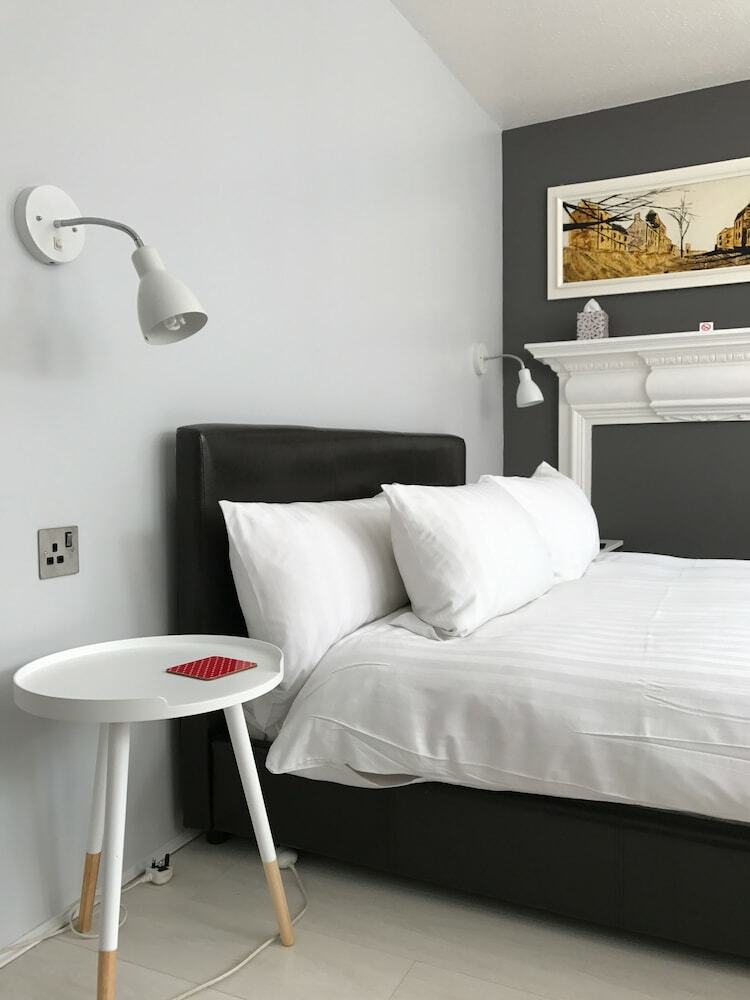 Hotel Regency Rooms