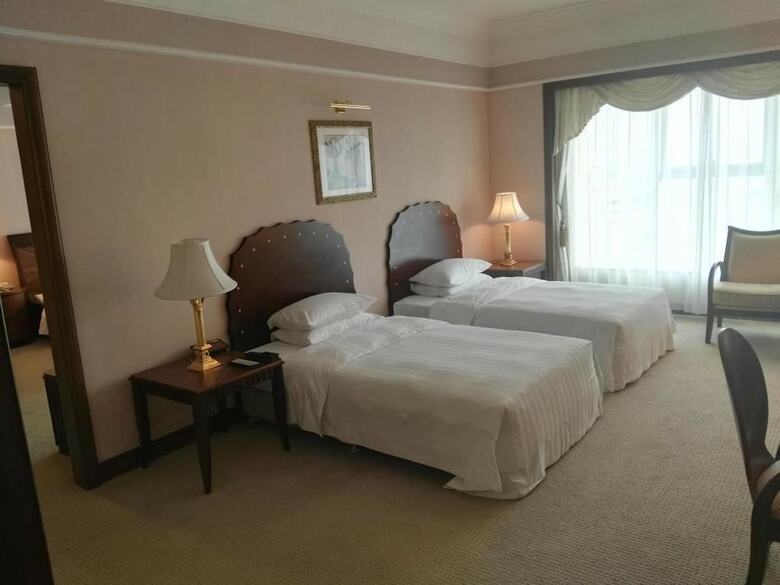 Dongguan Lung Chuen International Hotel