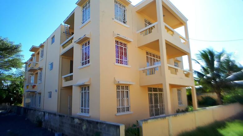 Allamanda Studios And Apartments