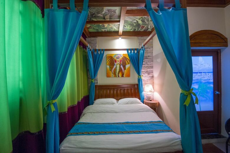 Taimei Hotel