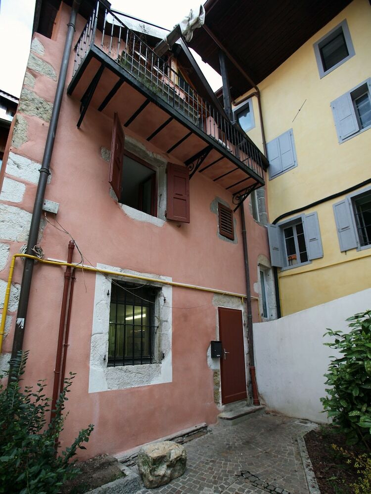 Apartamento Large Studio In Annecy Old Town