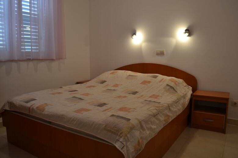 Apartments Davor