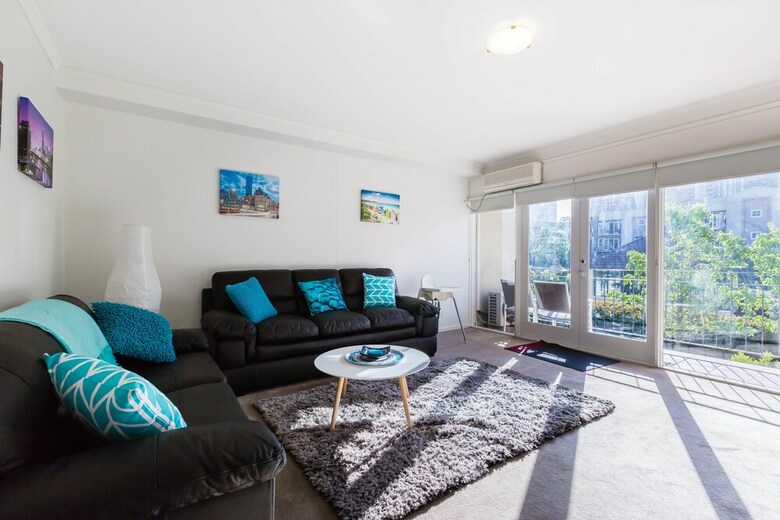 Amal, 1bdr North Melbourne Apartment