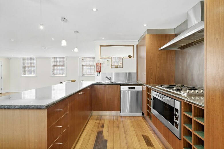 Helena, 2bdr Fitzroy House