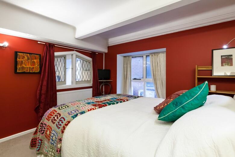 Nola, 2bdr Windsor Apartment