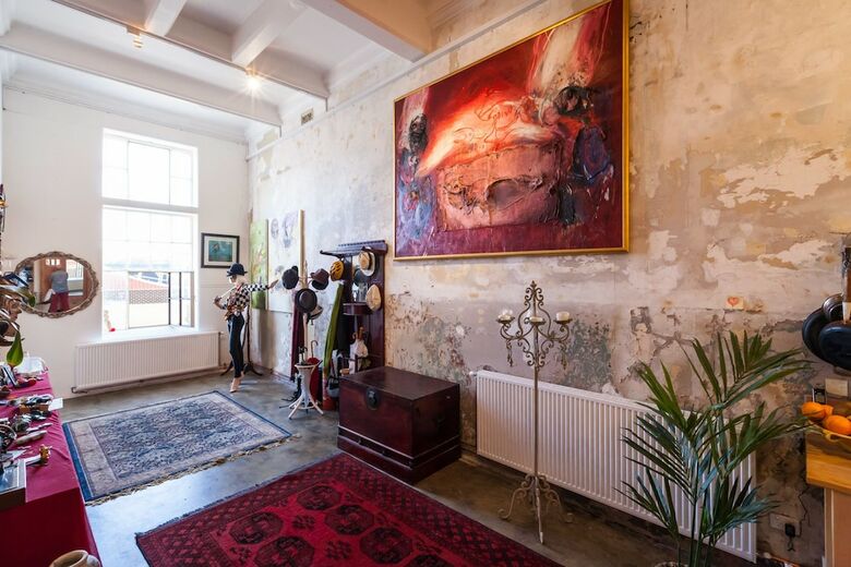 Nola, 2bdr Windsor Apartment
