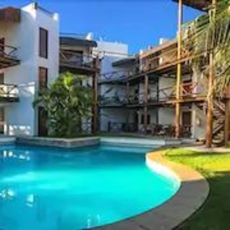 Duro Beach Hotel