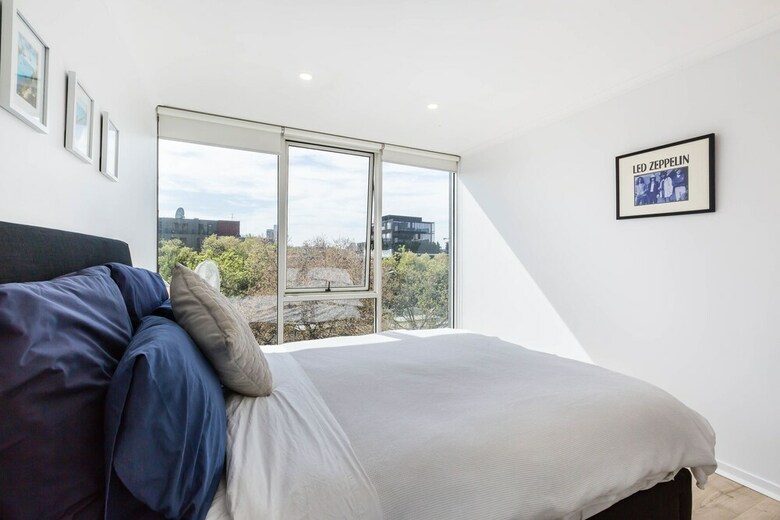 Yuki, 1bdr Melbourne Apartment