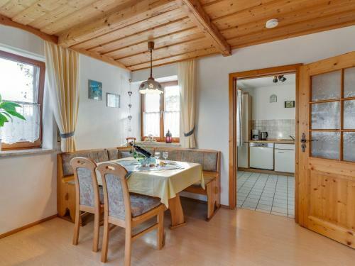 Cozy Apartment In Steingaden With Terrace