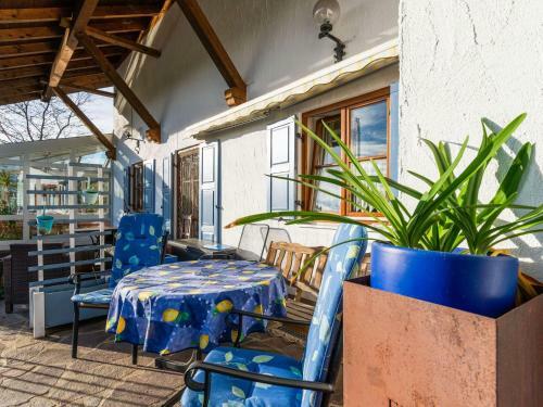 Cozy Apartment In Steingaden With Terrace