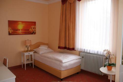 Hostal Hotel Modena