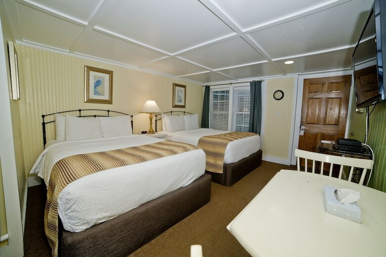 Apartamentos Georgianne Inn & Suites