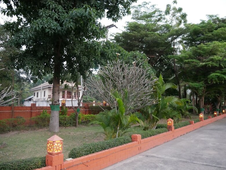 Hotel Ploy Resort Nangrong