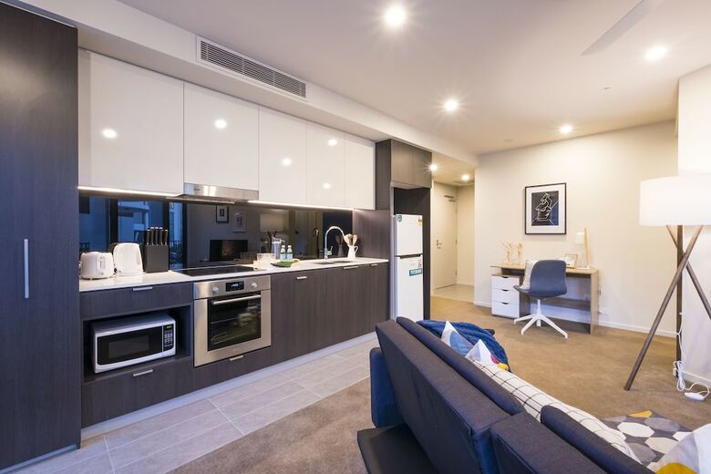 Homely Apartment At Cbd Queen St