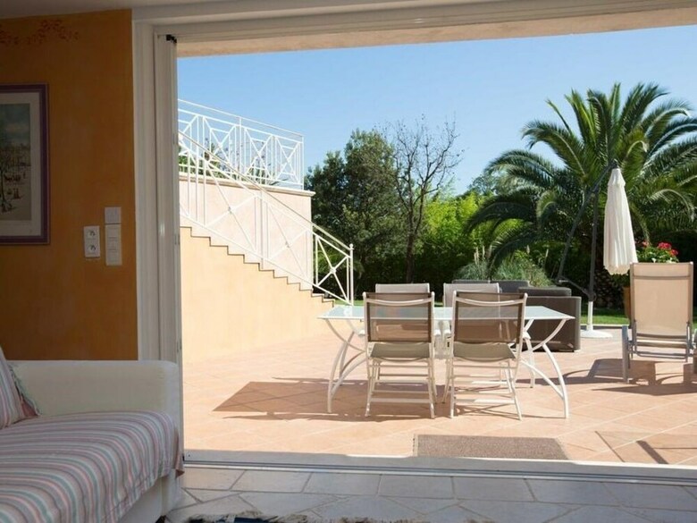 Hotel La Tarentane
