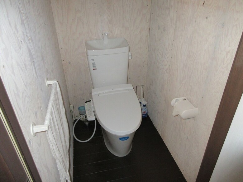 Hostal Tsushima Guest House - Hostel