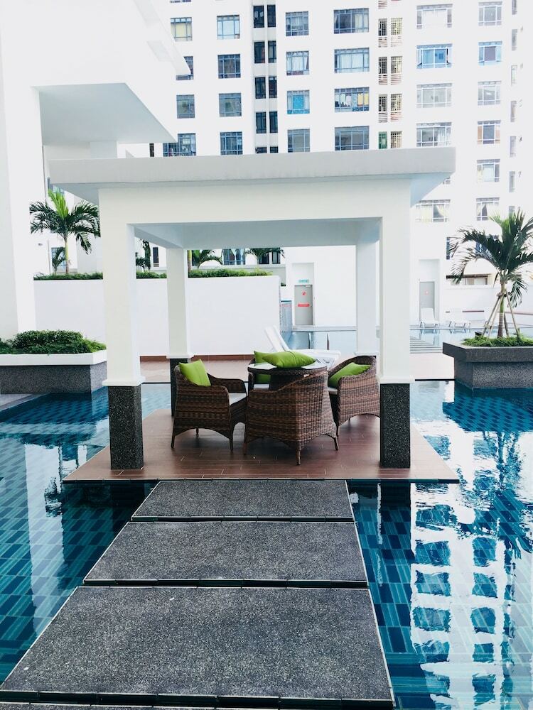 Apartamentos Pinnacle Tower Johor Bahru