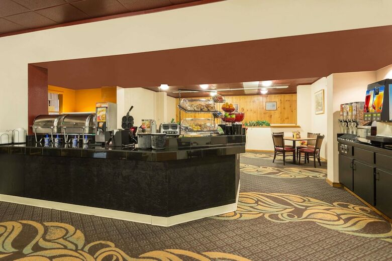 Hotel Ramada By Wyndham Laramie
