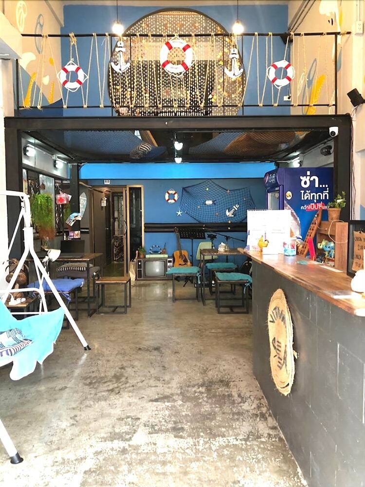 Hostal Vitamin Sea Hostel Phuket