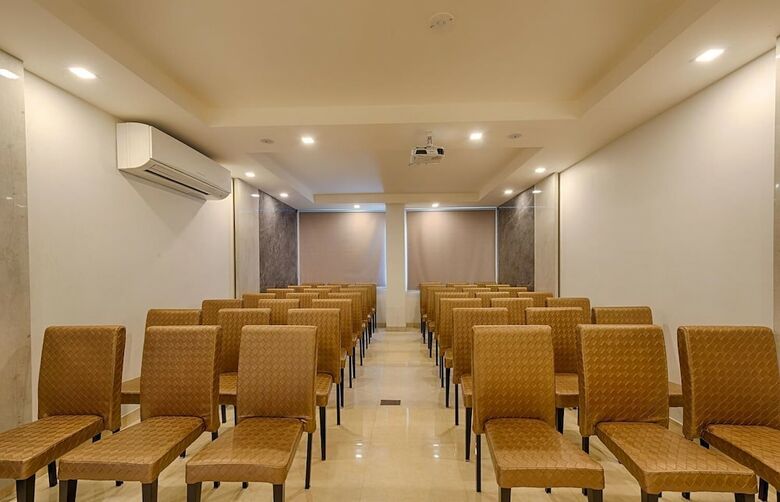 Hotel Chenthur Park