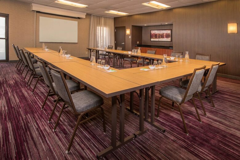 Hotel Courtyard By Marriott Columbia