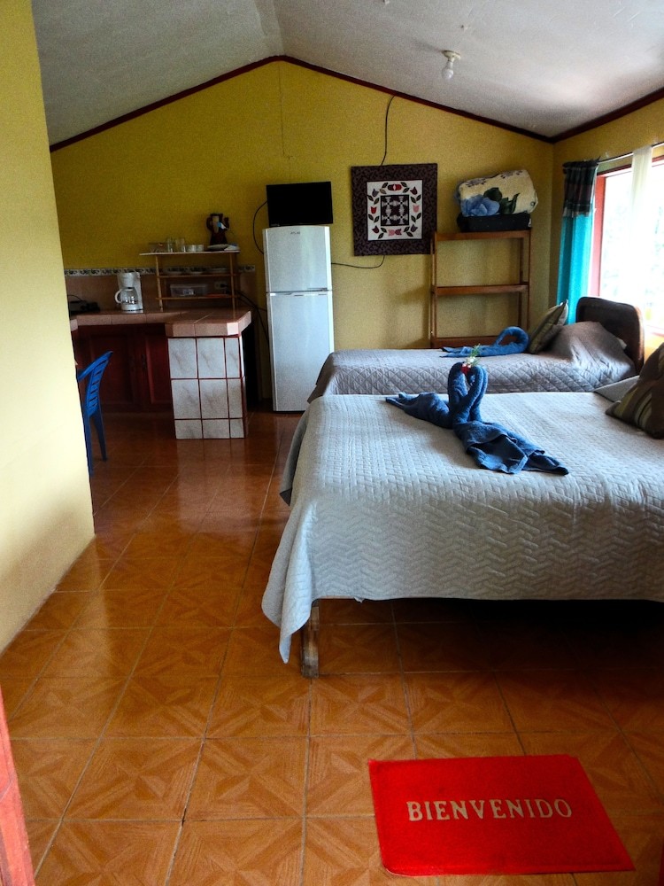 Hummingbird House B&B