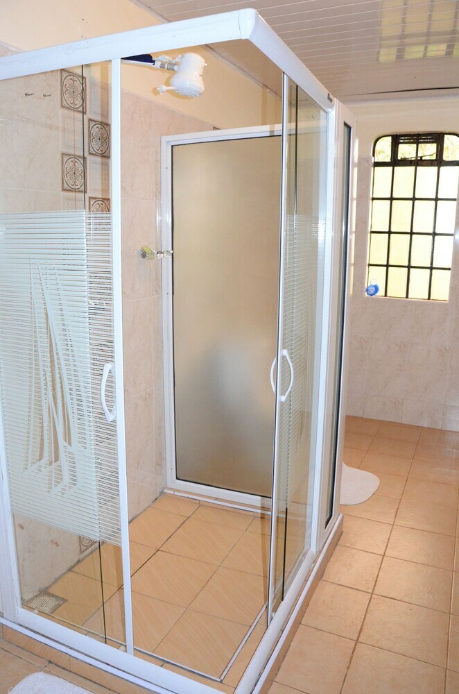 Hotel Chestnut Homes Kenya