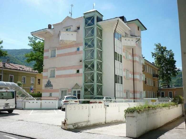 Hotel Garn� Villa Fontana