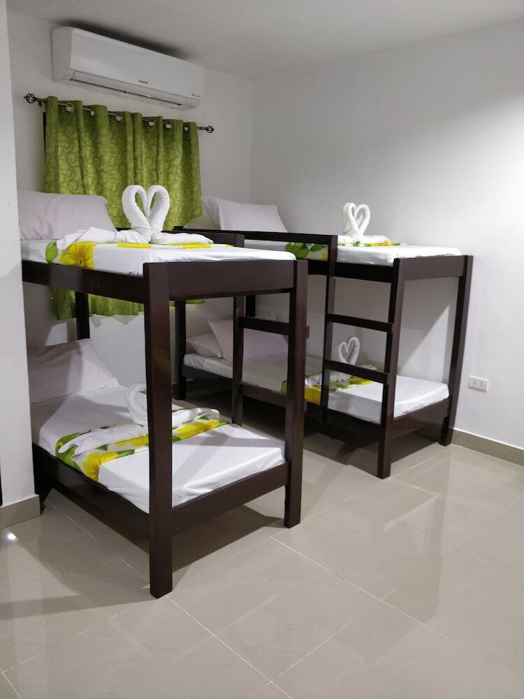 Hotel Spacious Private Apartment At Laorenza Residences