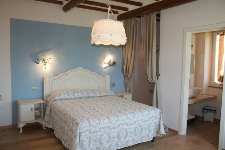 Villa Romignano Wine Farm