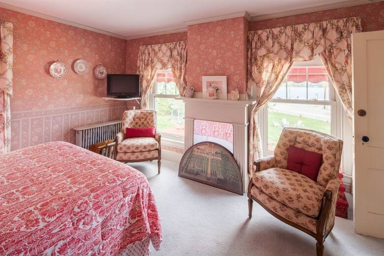 Bed & Breakfast Augustus Bove House