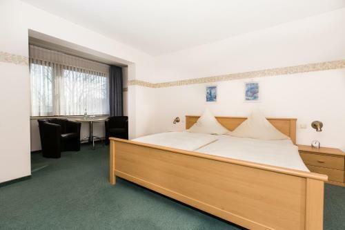 Hostal Hotel Roeb