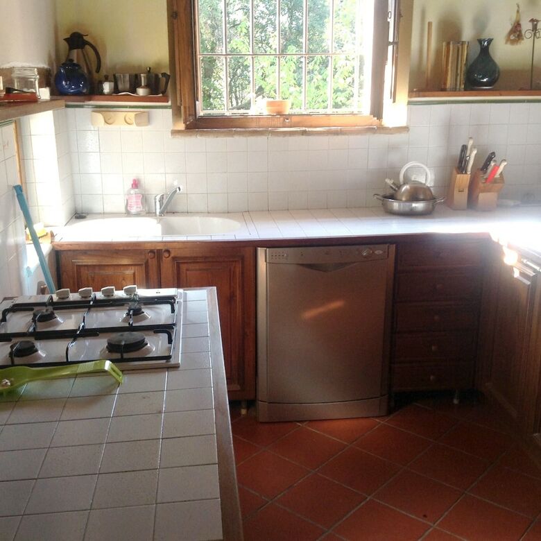 House With 2 Bedrooms In Mensano, With Pool Access And Wifi