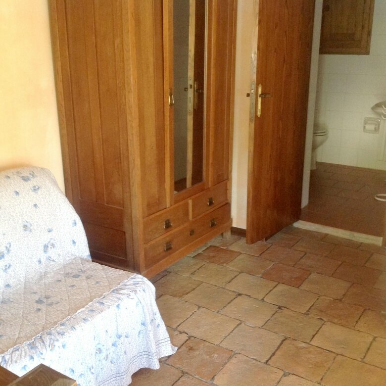 House With 2 Bedrooms In Mensano, With Pool Access And Wifi