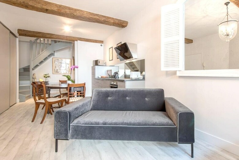 Apartment With 2 Bedrooms In Beaune, With Wifi