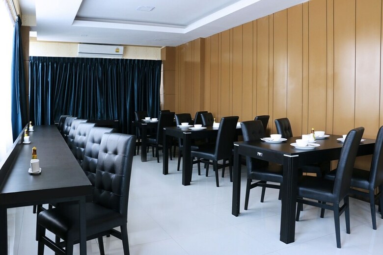 Hotel Blue Sky Residence Airport