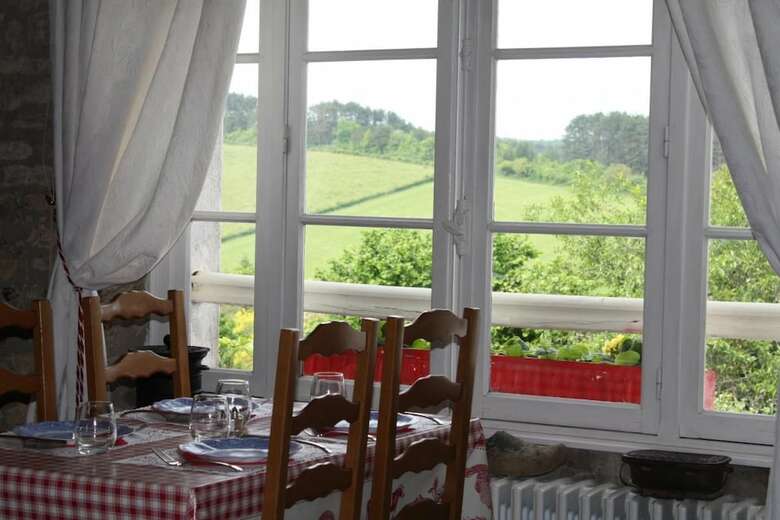 Hotel Le Relais Du Morvan