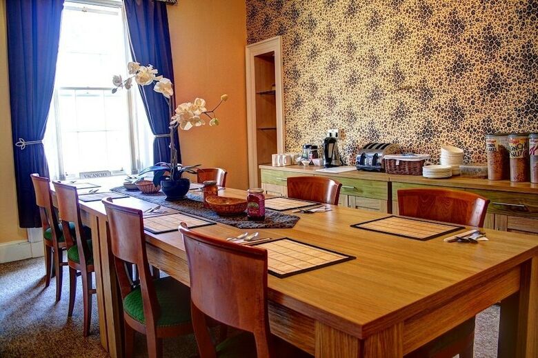 Hotel Atticus Central Guest House