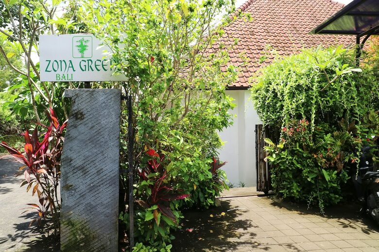 Hotel Azona Greens Bali