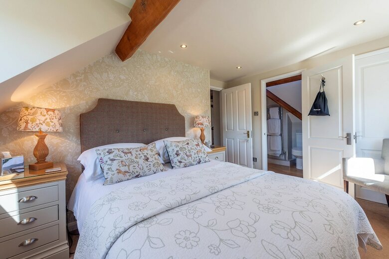 The Dinney Bed And Breakfast