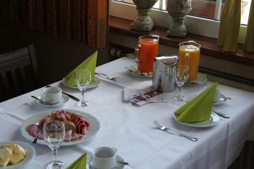 Hostal Gasthaus Eickholt Hotel-restaurant