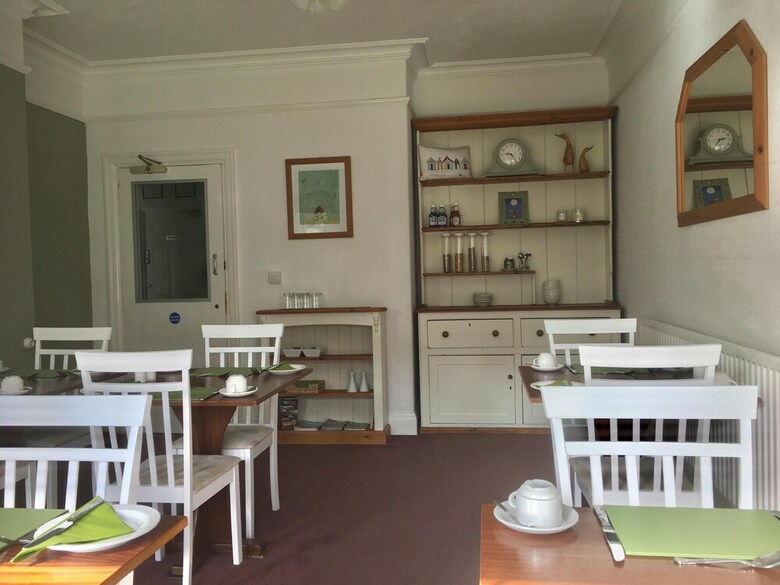 Hotel Tranmere House