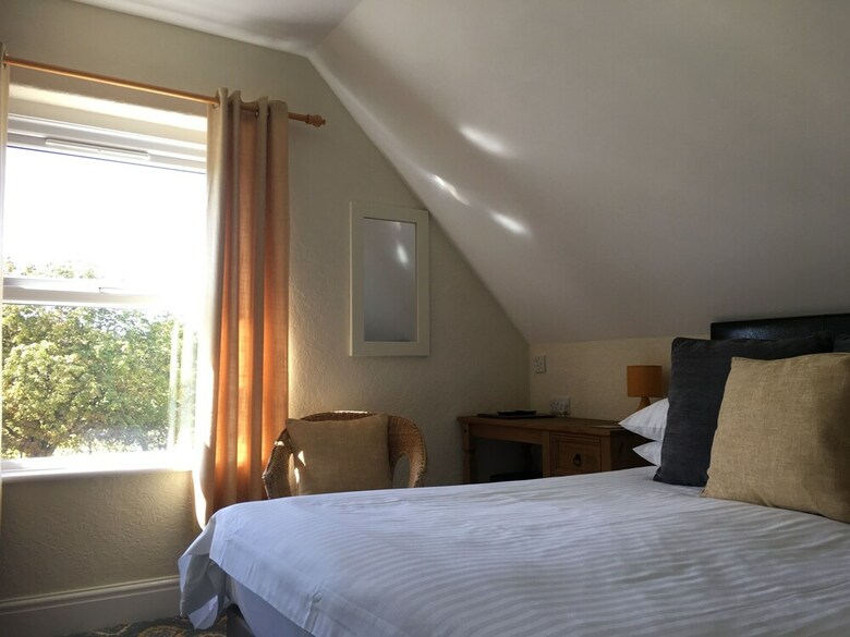 Hotel Tranmere House