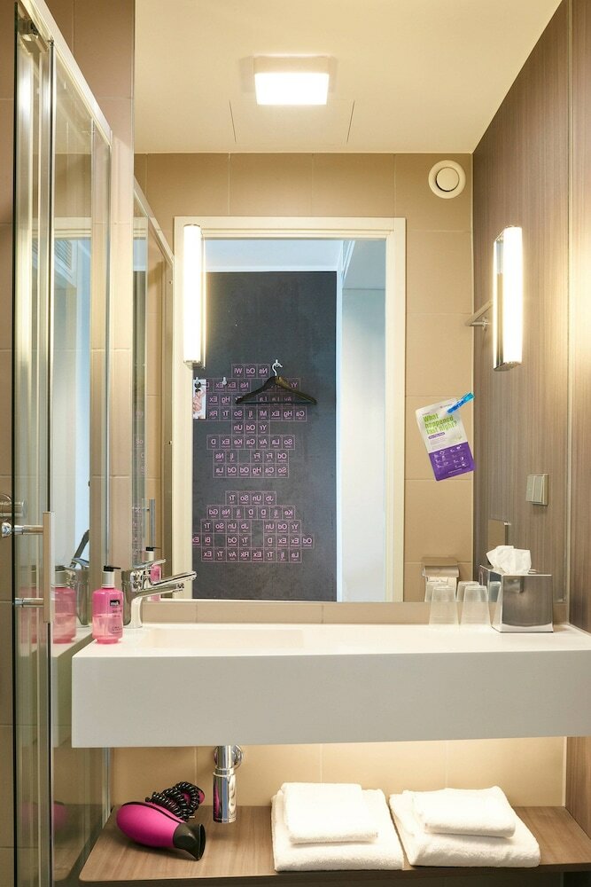 Posada Moxy Milan Linate Airport