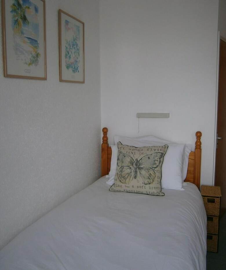 Hotel Seasons Guest House