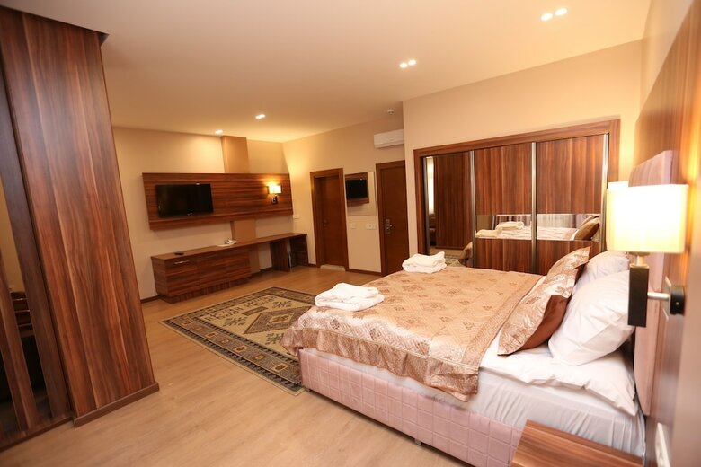 Irshad Hotel