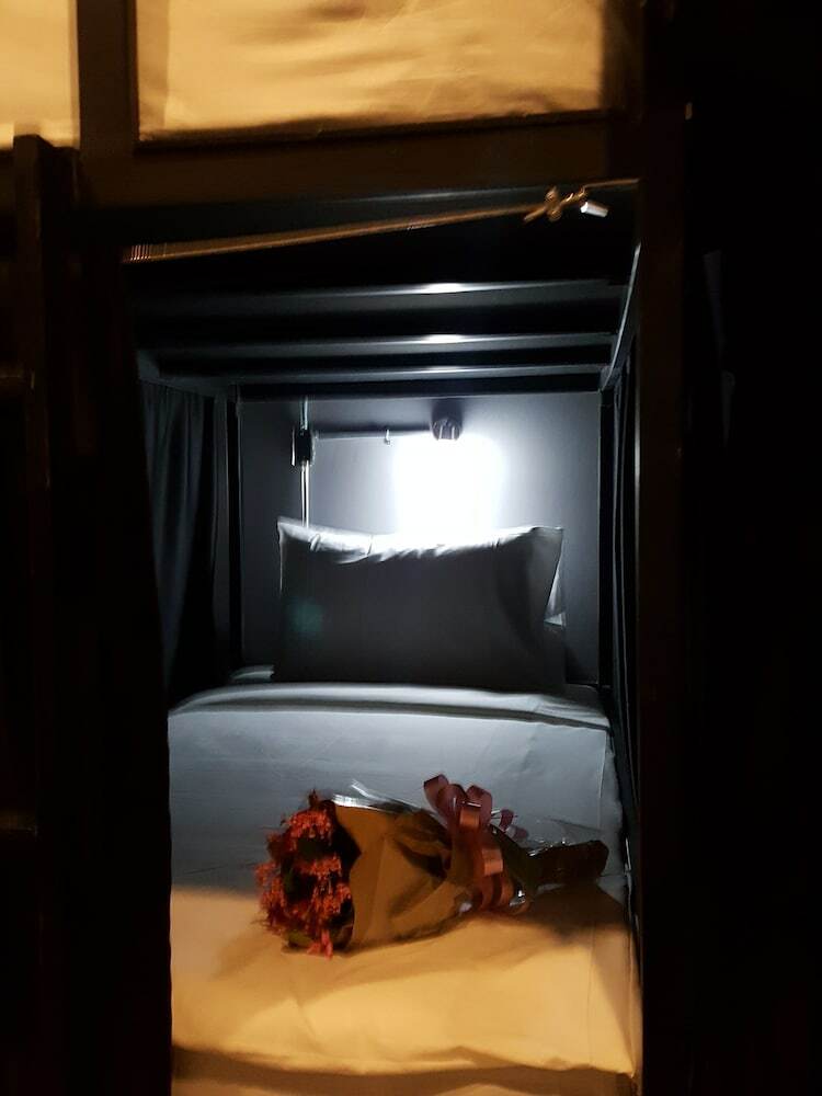 Hostal The Bed Hostel At Patong