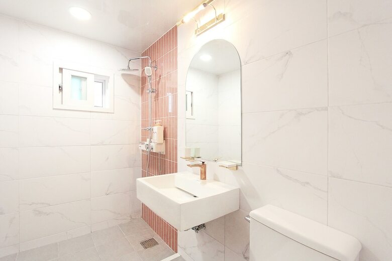 Hostal Orbit Cafe & Guesthouse - Hostel